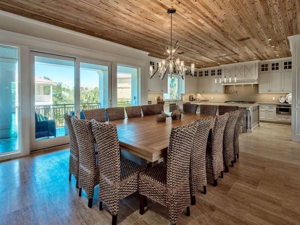 Destiny Luxury Home with Pool 24 Guests