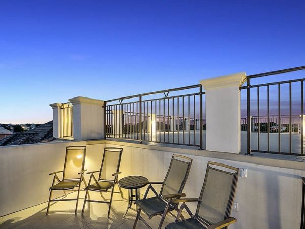 Destiny Luxury Home with Pool 24 Guests