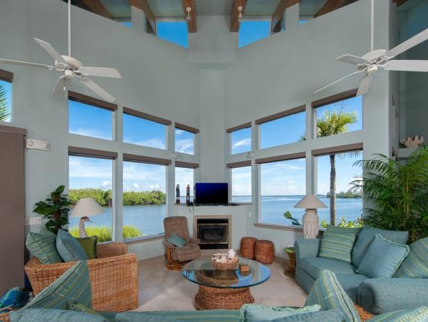 Luxury Bay Beach Vacation Home Sanibel