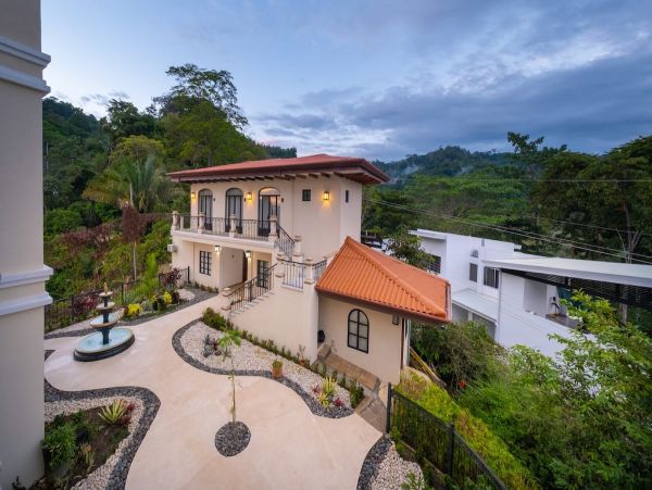 Playa Hermosa Luxury Home Private Pool Sleeps 16