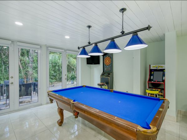 Key Largo Vacation Condo with Pool 8-10 Guests