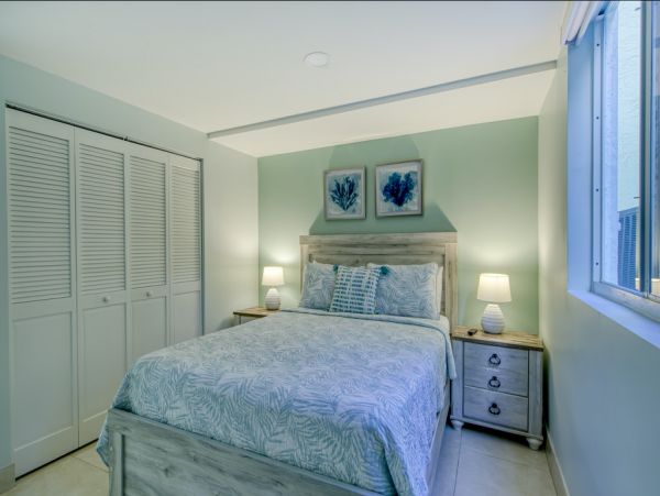 Key Largo Vacation Condo with Pool 8-10 Guests