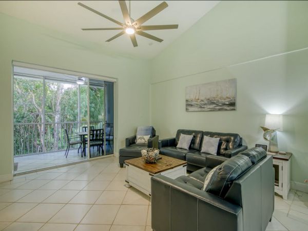 Key Largo Vacation Condo with Pool 8-10 Guests