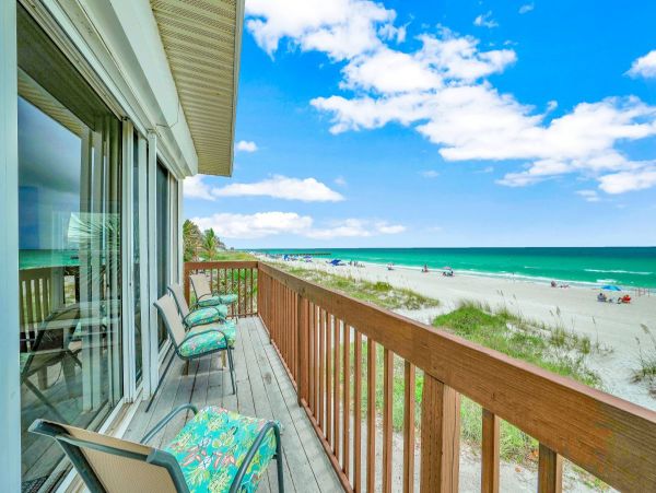 Anna Maria Beachfront Condo Six Guests
