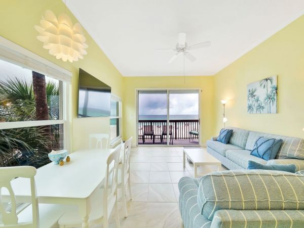 Anna Maria Beachfront Condo Six Guests