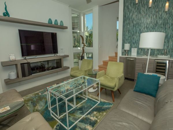 Destin Oceanfront Home With Pool and Tennis Court 15 Guests