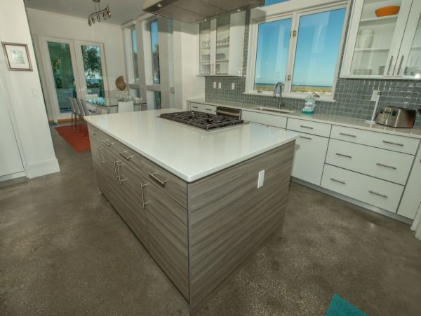 Destin Oceanfront Home With Pool and Tennis Court 15 Guests