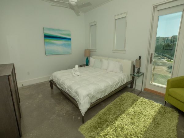 Destin Oceanfront Home With Pool and Tennis Court 15 Guests