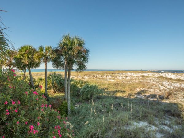 Destin Oceanfront Home With Pool and Tennis Court 15 Guests