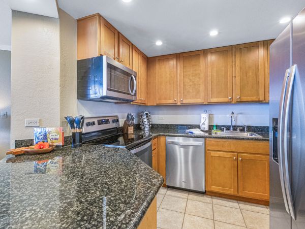 Kaanapali Vacation Condo With Communal Pool Sleeps 6 Guests