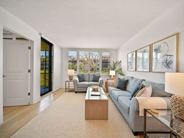 Charming Ground-Floor Condo with Prime Location on Sanibel Island