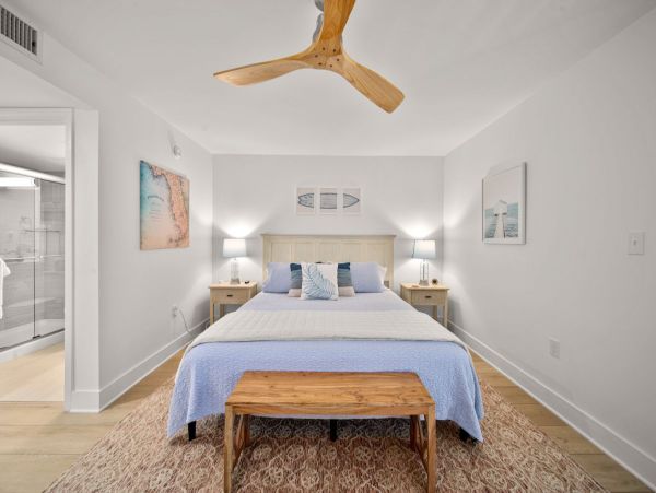 Charming Ground-Floor Condo with Prime Location on Sanibel Island
