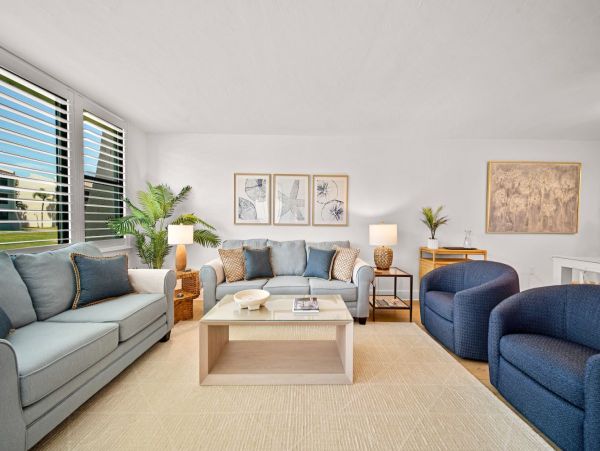 Charming Ground-Floor Condo with Prime Location on Sanibel Island