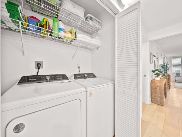 Charming Ground-Floor Condo with Prime Location on Sanibel Island