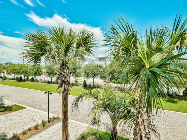Beautiful Vacation Townhome in Miramar Beach Sleeps 12 - additional view, photo 5