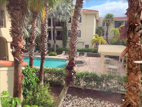 Holmes Beach Vacation Condo With Heated Pool 6 Guests