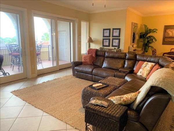 Holmes Beach Vacation Condo With Heated Pool 6 Guests