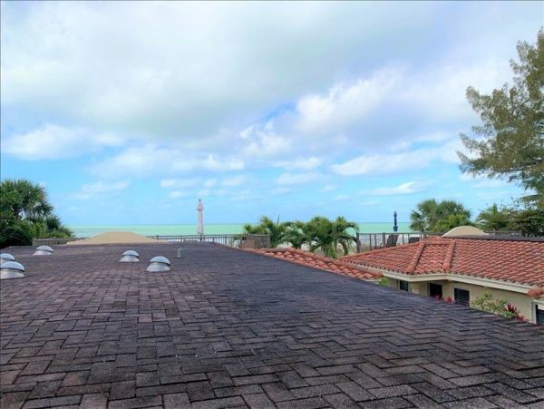 Holmes Beach Vacation Condo With Heated Pool 6 Guests