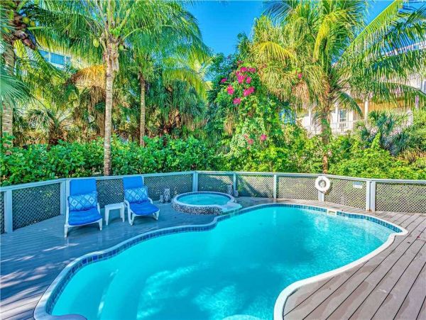 Short Walk to Beach North Captiva Vacation Home Private Pool