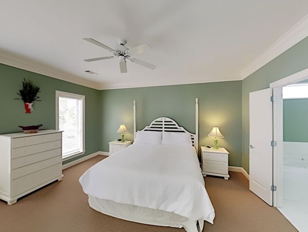 Destin Vacation Home With Pool  & Tennis Court 8 Guests