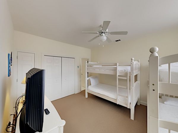 Destin Vacation Home With Pool  & Tennis Court 8 Guests