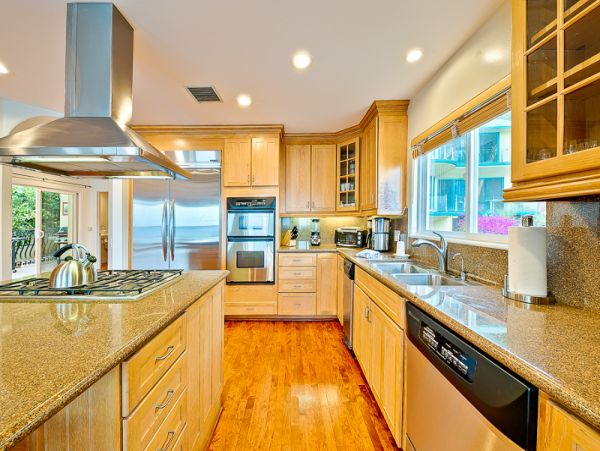 Malibu 5 Bedroom Vacation Villa with Beautiful Ocean Views