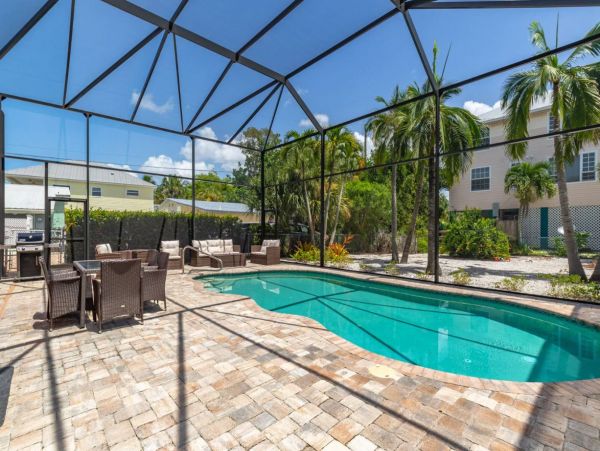 Fort Myers Beach Vacation Home With Private Pool 10 Guests