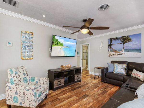 Fort Myers Beach Vacation Home With Private Pool 10 Guests