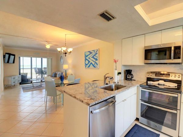 Fort Myers Beach Vacation Rental - Gulf Front Condo with Pool & Concierge Services