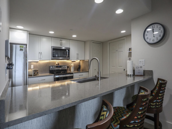 Fort Myers Beach Condo Vacation With Pool & Tennis Court