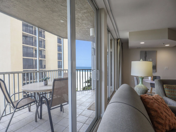 Fort Myers Beach Condo Vacation With Pool & Tennis Court
