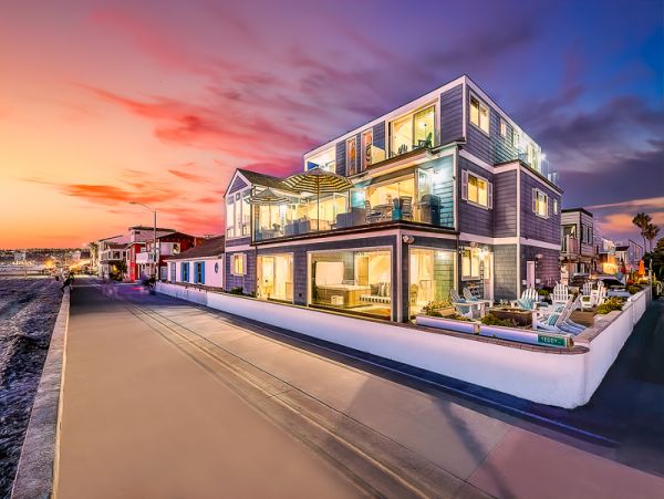 San Diego Luxury Vacation Rental Sleeps 25 Guests