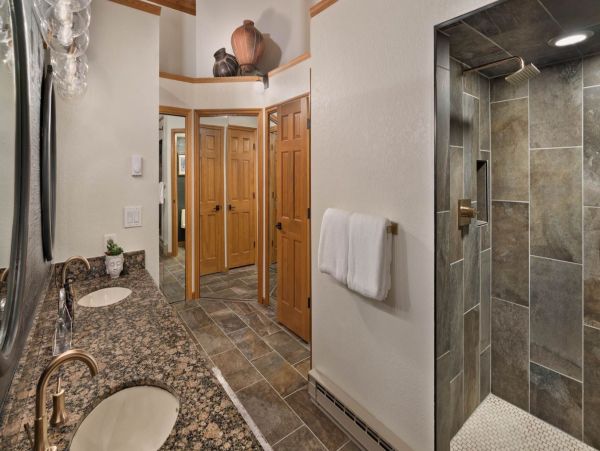 Steamboat Springs Luxury Vacation Home 19 Guests