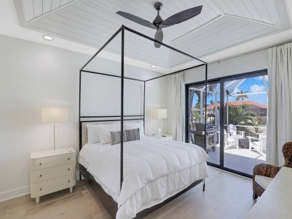 Marco Island Vacation Home With Private Pool Sleeps 9 Guests