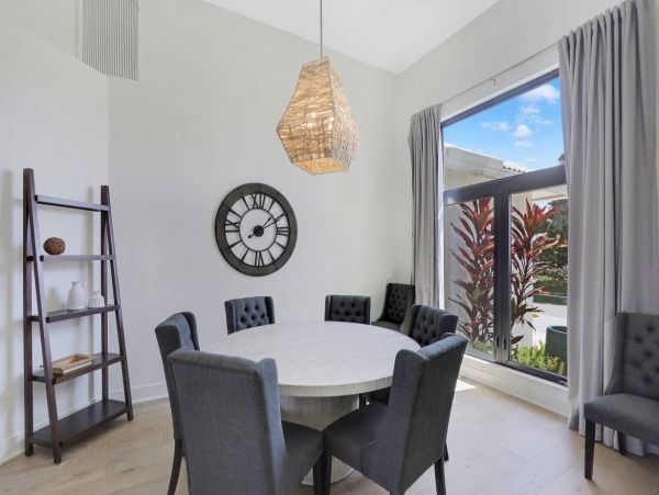 Marco Island Vacation Home With Private Pool Sleeps 9 Guests