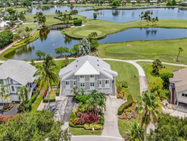 Beautiful Three bedroom Sanibel Vacation Duplex Sleeps 6