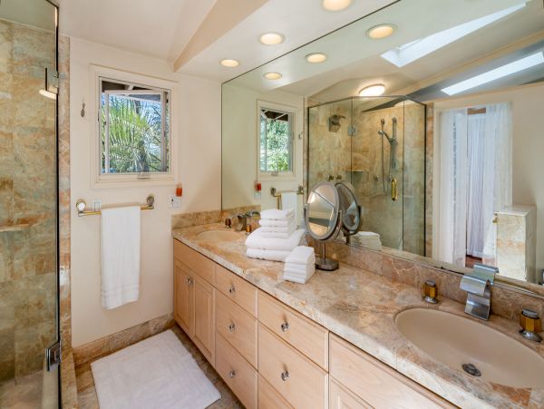 Three Bedroom Luxury Villa With Pool & Spa in Montecito
