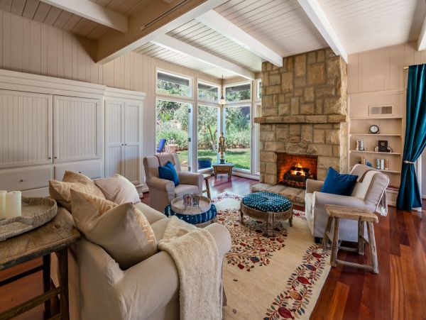 Three Bedroom Luxury Villa With Pool & Spa in Montecito