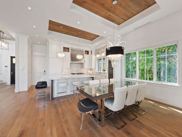 Naples Luxury Vacation Home With Private Pool Sleeps Eight