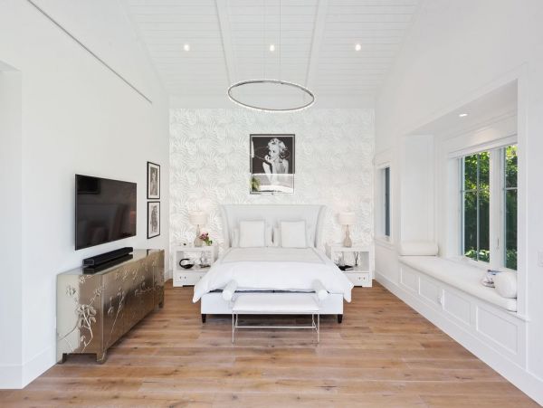 Naples Luxury Vacation Home With Private Pool Sleeps Eight