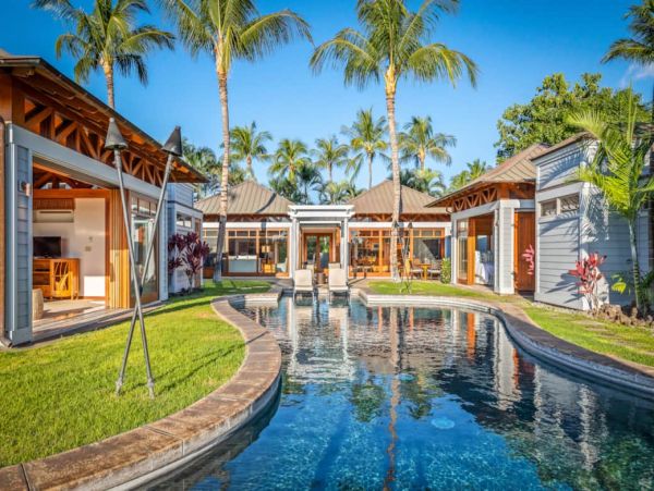 Big Island Luxury Vacation Rental - Hawaii Beachfront Villa