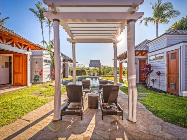 Big Island Luxury Vacation Rental - Hawaii Beachfront Villa