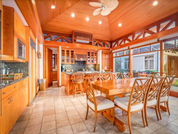Big Island Luxury Vacation Rental - Hawaii Beachfront Villa
