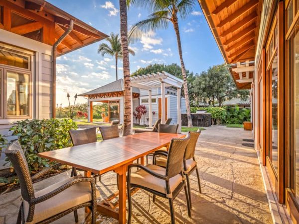 Big Island Luxury Vacation Rental - Hawaii Beachfront Villa