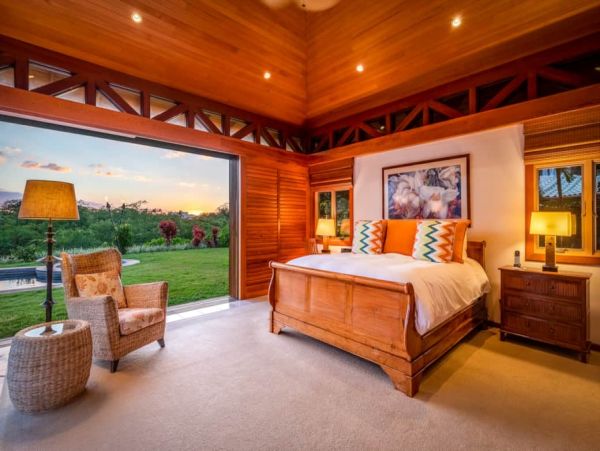 Big Island Luxury Vacation Rental - Hawaii Beachfront Villa