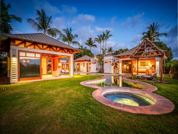 Big Island Luxury Vacation Rental - Hawaii Beachfront Villa