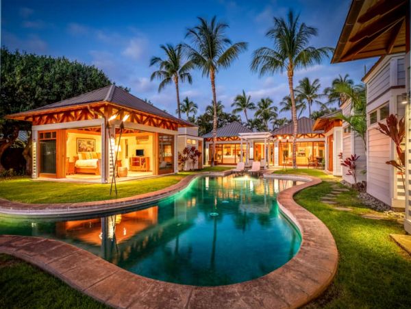 Big Island Luxury Vacation Rental - Hawaii Beachfront Villa