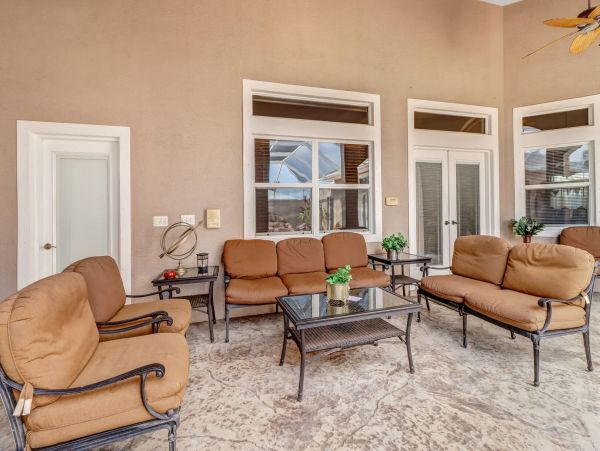 Cape Coral Vacation Home Three Bedrooms & Private Caged Pool