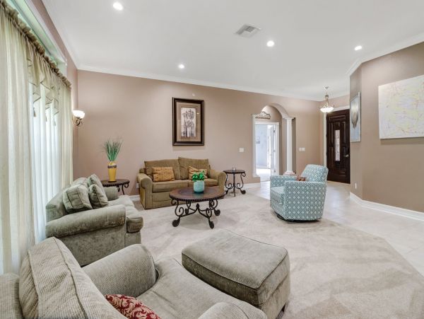 Cape Coral Vacation Home Three Bedrooms & Private Caged Pool