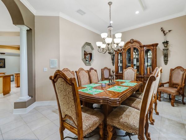 Cape Coral Vacation Home Three Bedrooms & Private Caged Pool